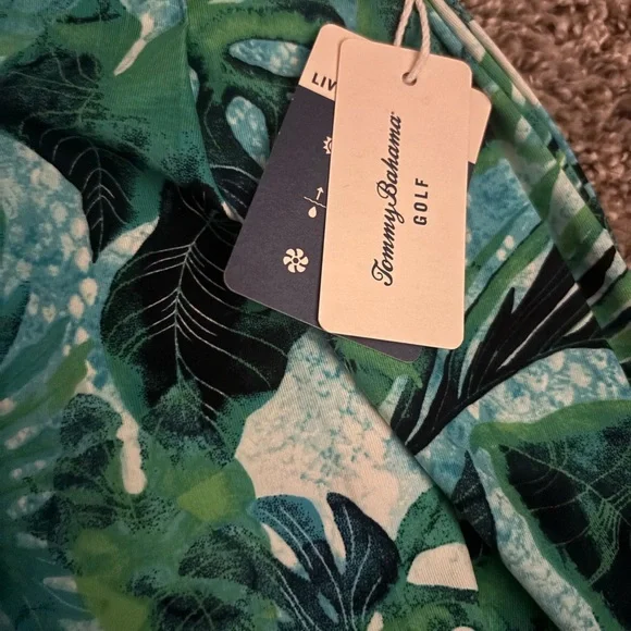 Tommy Bahama Green Leaf Print Skort - Picture 2 of 6
